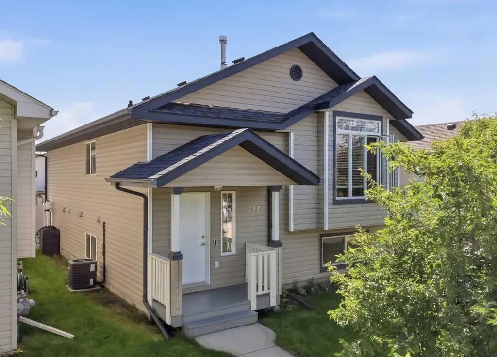 277 Deschner Close Red Deer AB T4R 3C2