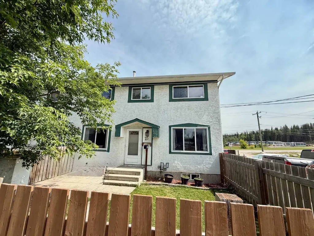110 Tamarack Avenue Hinton AB T7V 1C5