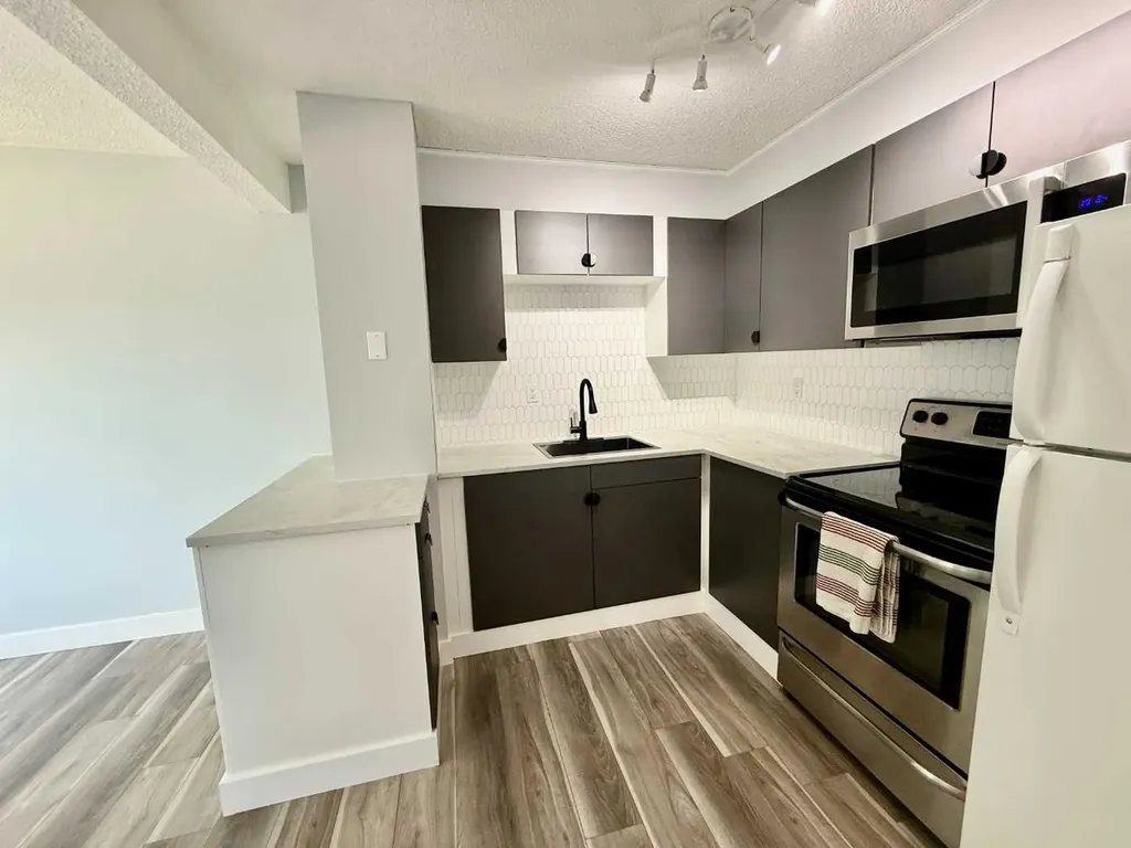 110 Tamarack Avenue Hinton AB T7V 1C5