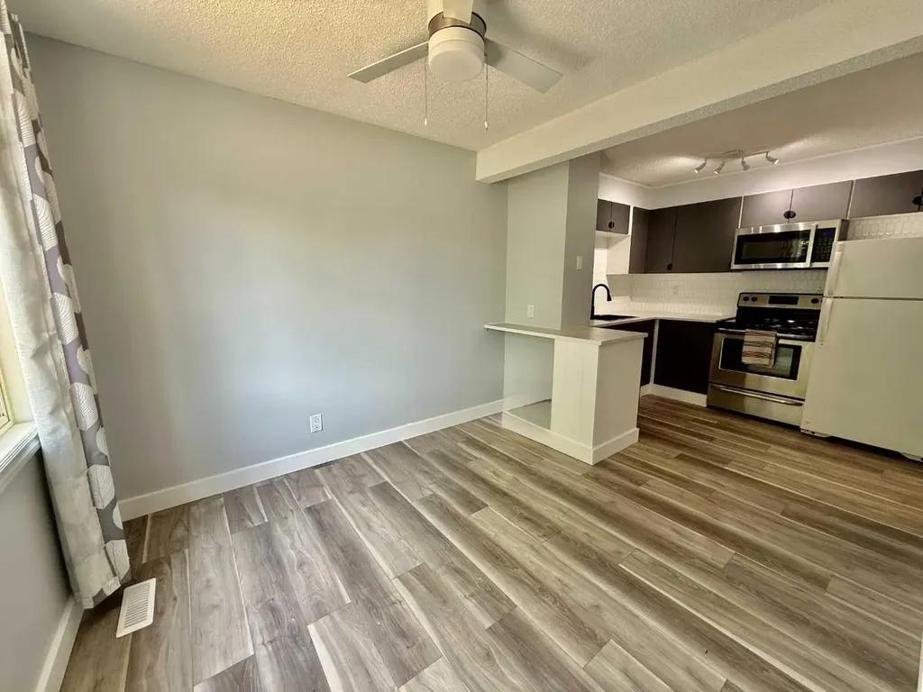 110 Tamarack Avenue Hinton AB T7V 1C5