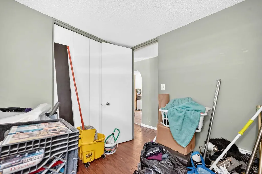 23 Spruce Crescent St. Albert AB T8N 0H4