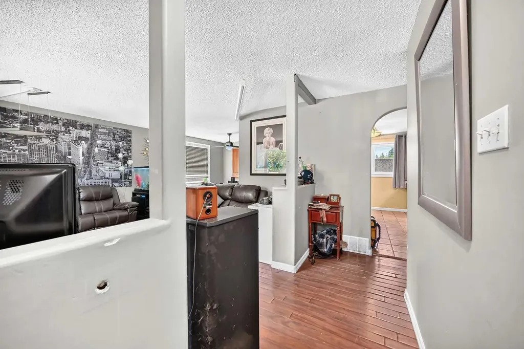 23 Spruce Crescent St. Albert AB T8N 0H4