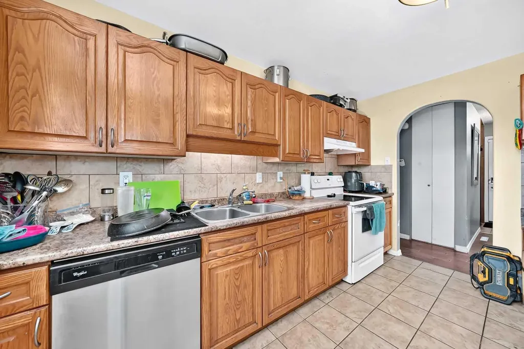 23 Spruce Crescent St. Albert AB T8N 0H4