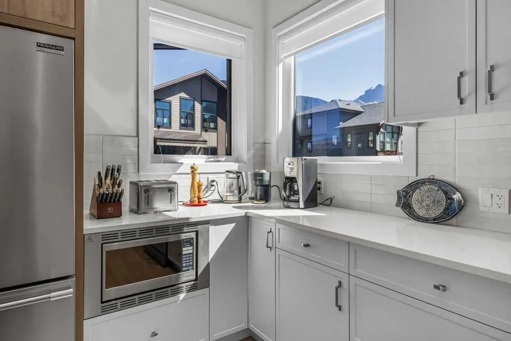 209 Stewart Creek Rise Canmore AB T1W0N9