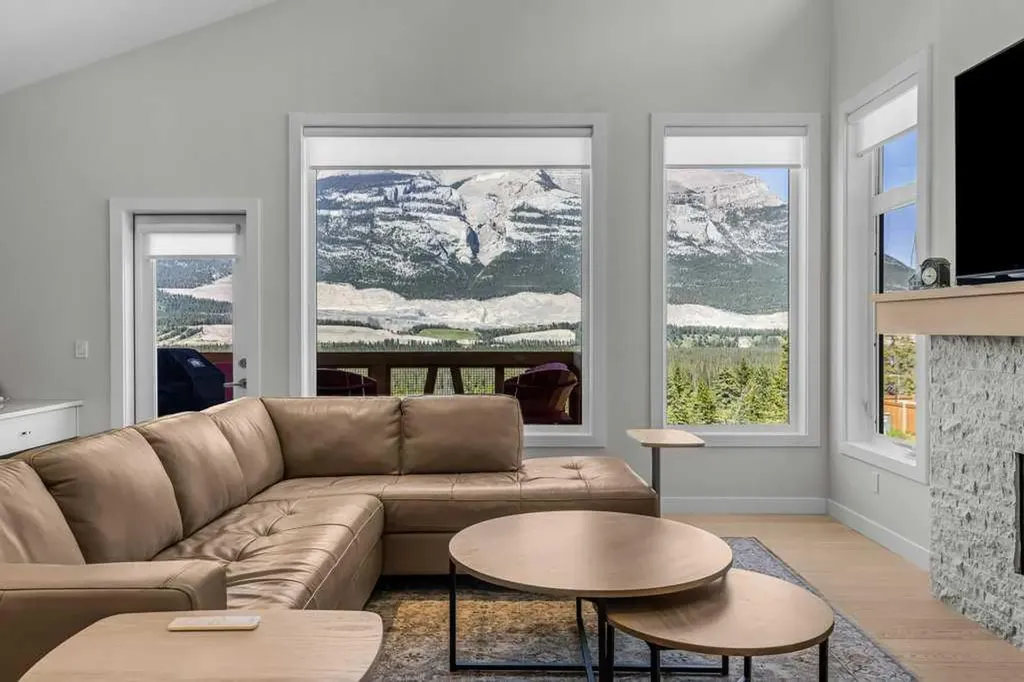 209 Stewart Creek Rise Canmore AB T1W0N9