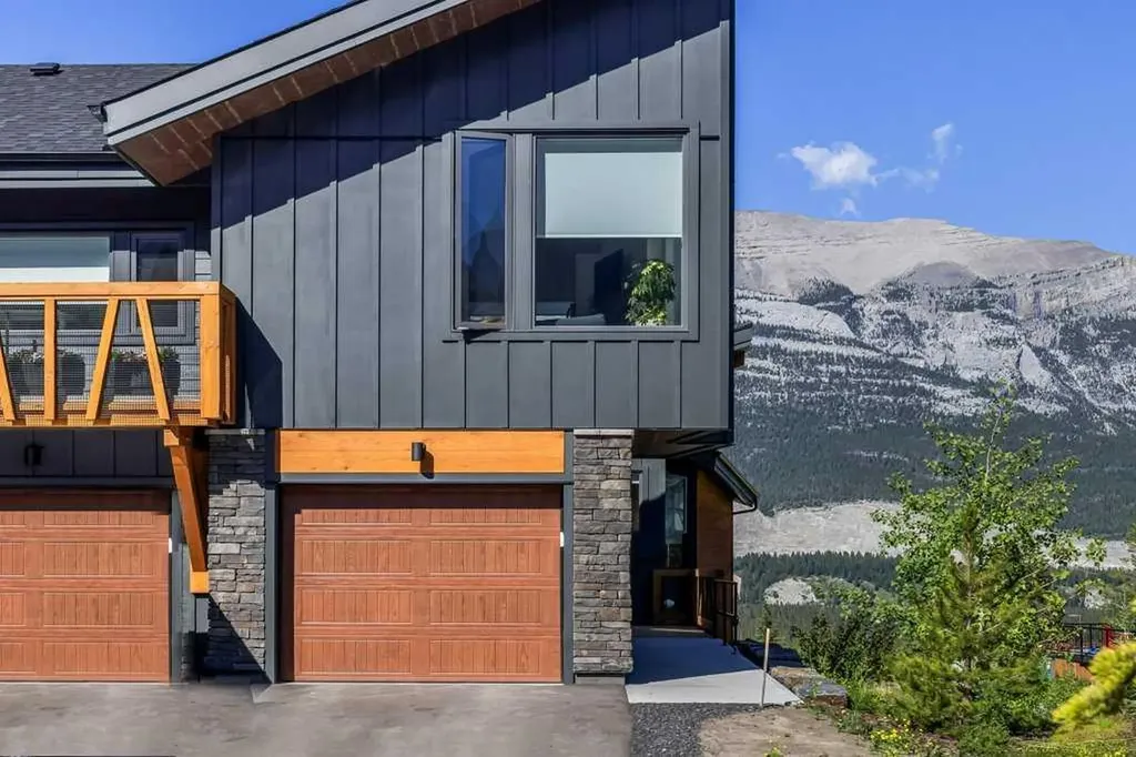 209 Stewart Creek Rise Canmore AB T1W0N9