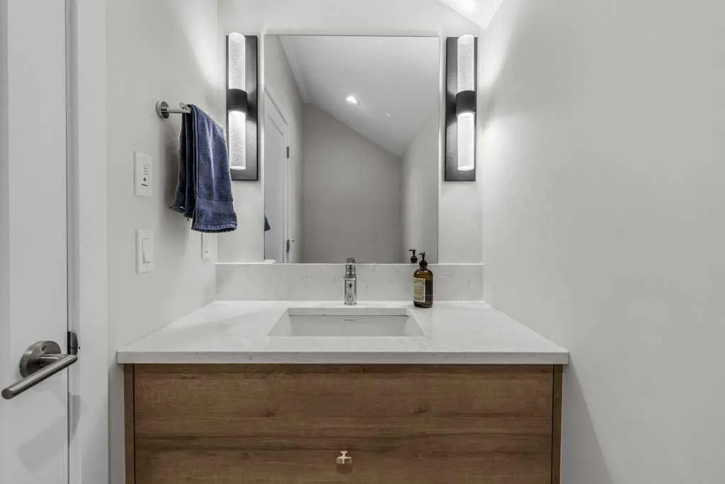 209 Stewart Creek Rise Canmore AB T1W0N9