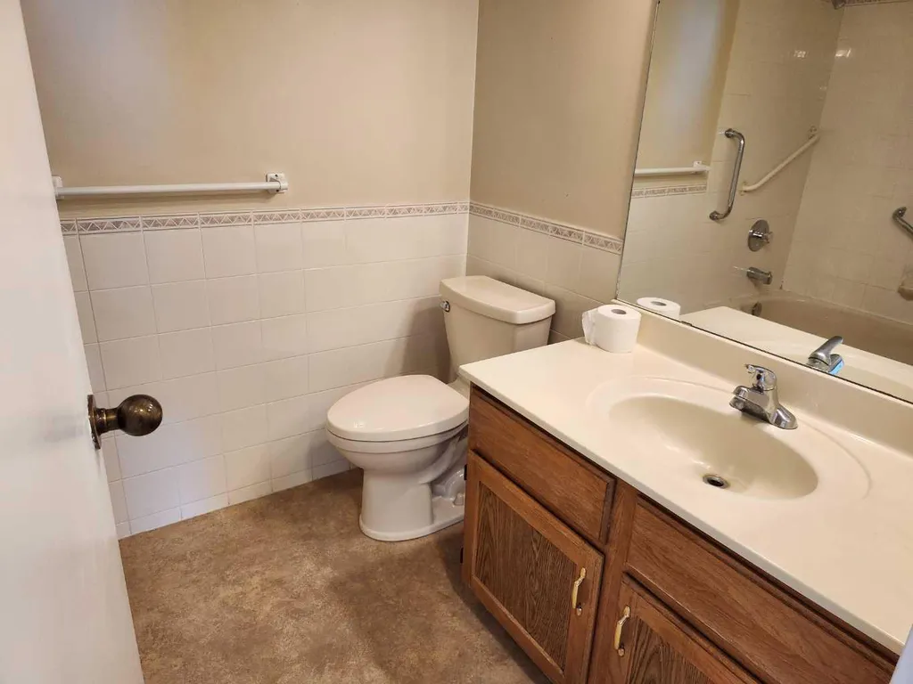 80 Point Mckay Crescent NW Calgary AB T3B 4W4