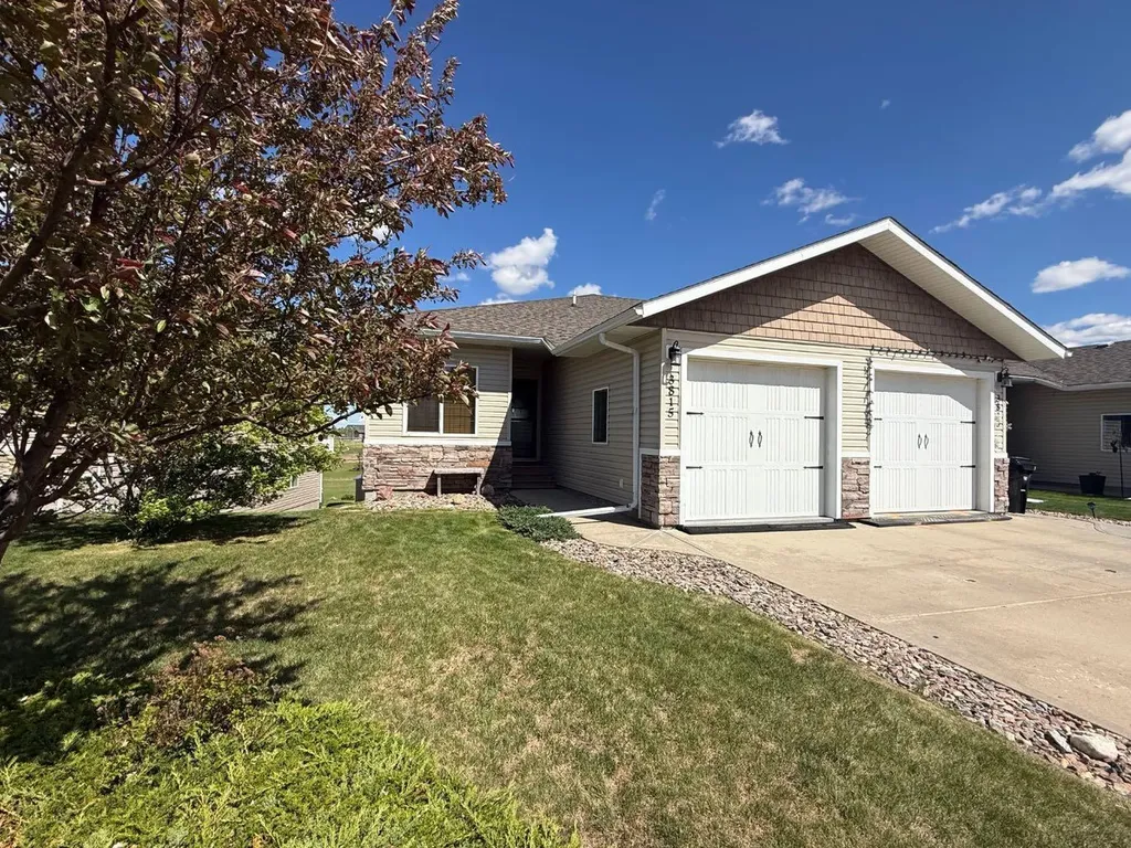 3815 75 Street Camrose AB T4V 4C1