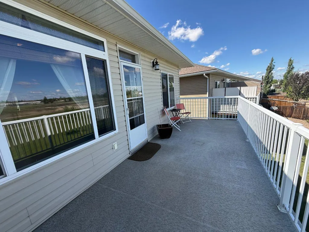 3815 75 Street Camrose AB T4V 4C1