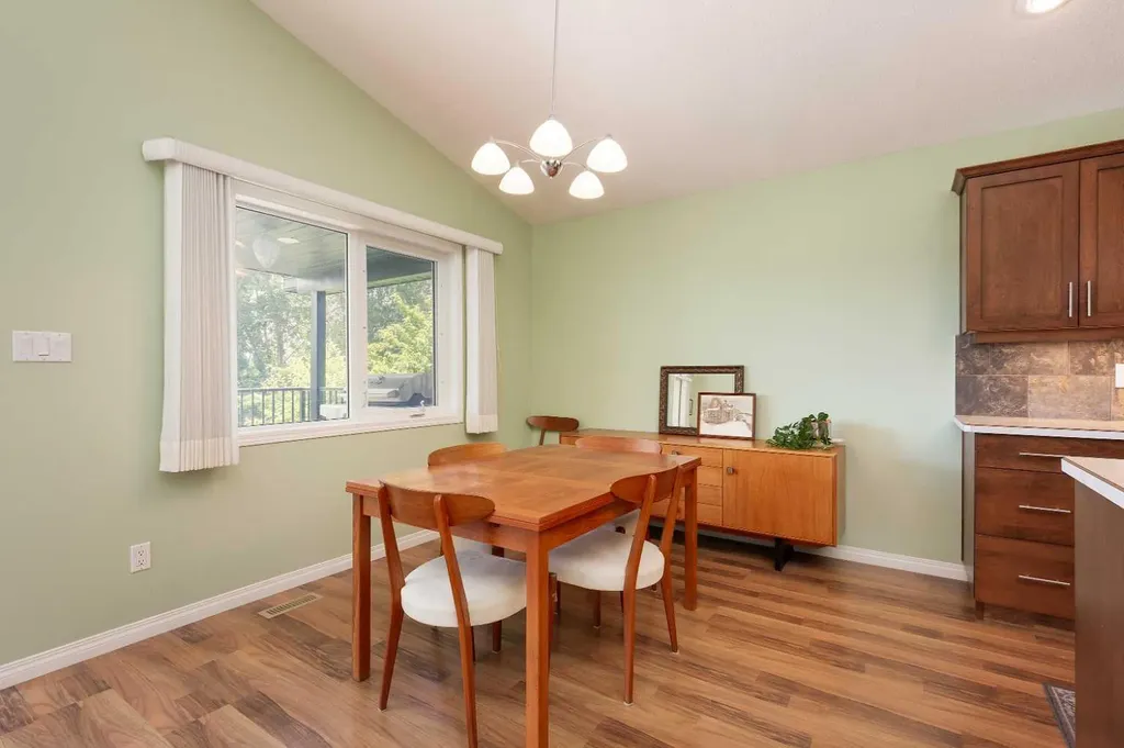 334 Mt Sunburst Way W Lethbridge AB T1K 3J9