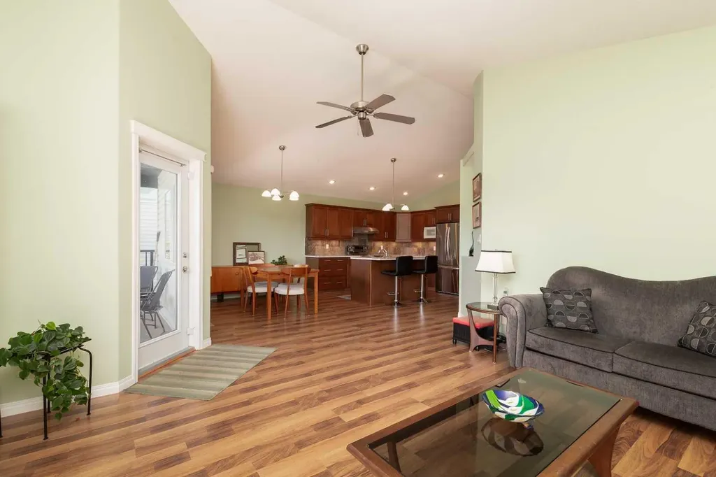 334 Mt Sunburst Way W Lethbridge AB T1K 3J9