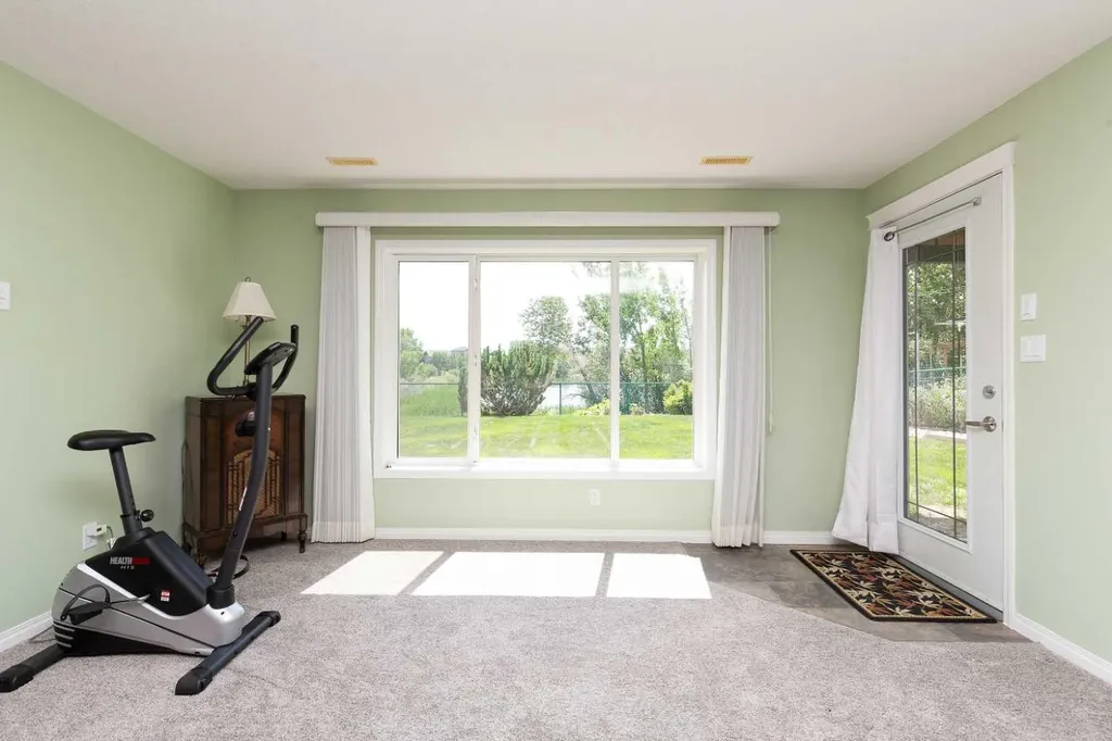 334 Mt Sunburst Way W Lethbridge AB T1K 3J9