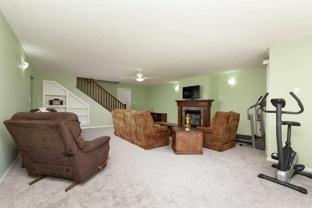 334 Mt Sunburst Way W Lethbridge AB T1K 3J9