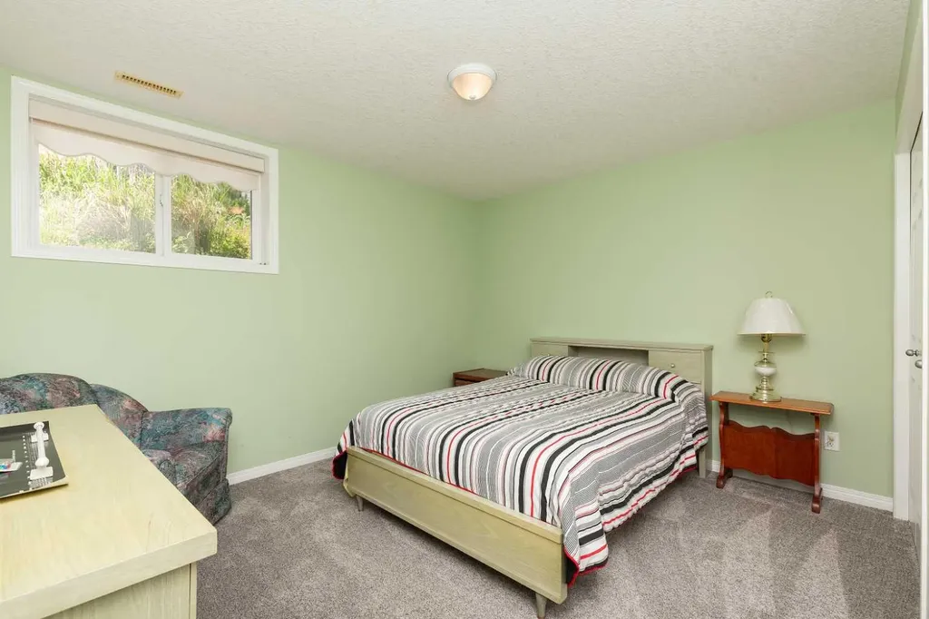 334 Mt Sunburst Way W Lethbridge AB T1K 3J9