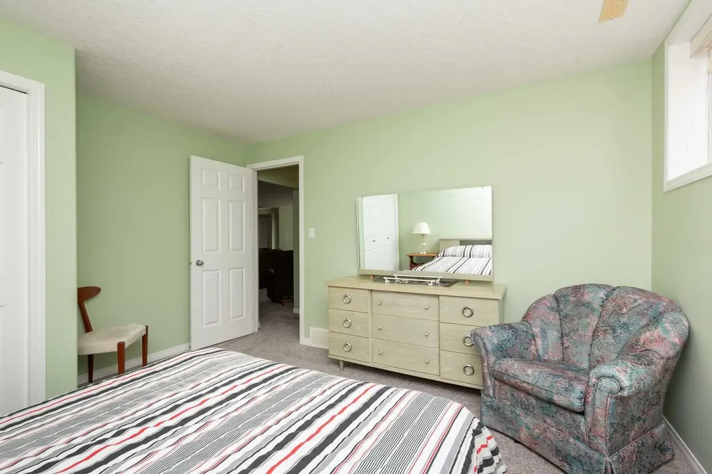 334 Mt Sunburst Way W Lethbridge AB T1K 3J9