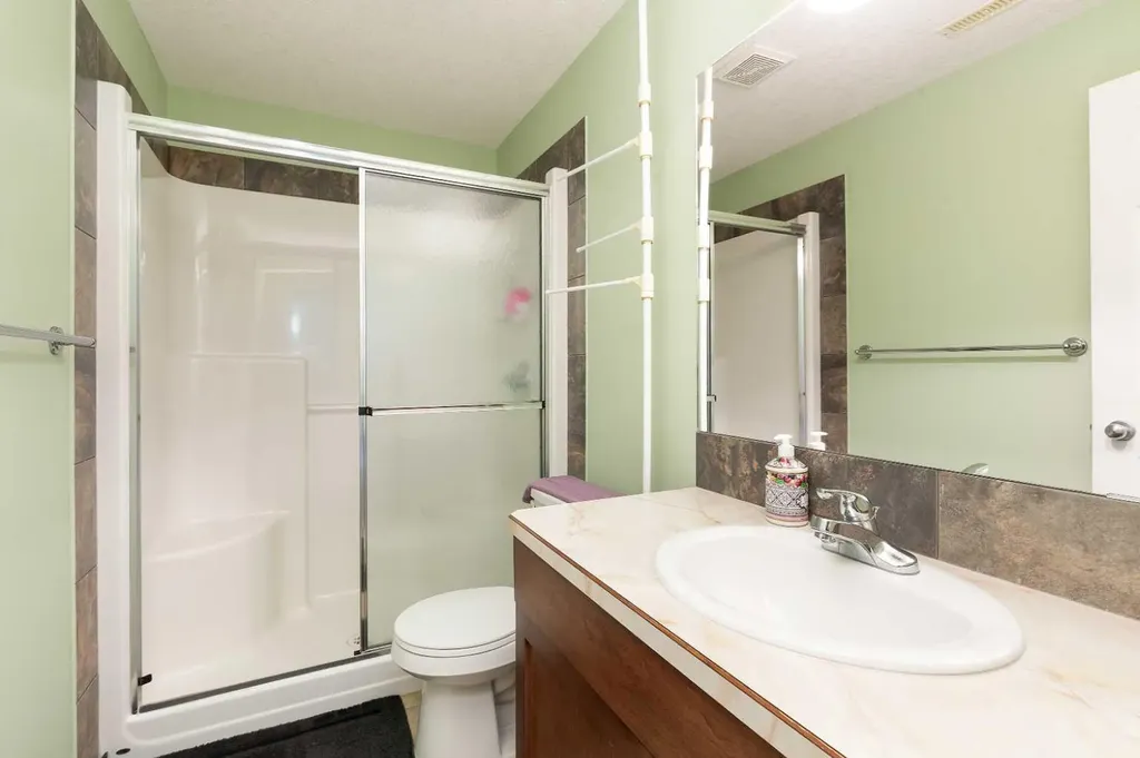 334 Mt Sunburst Way W Lethbridge AB T1K 3J9