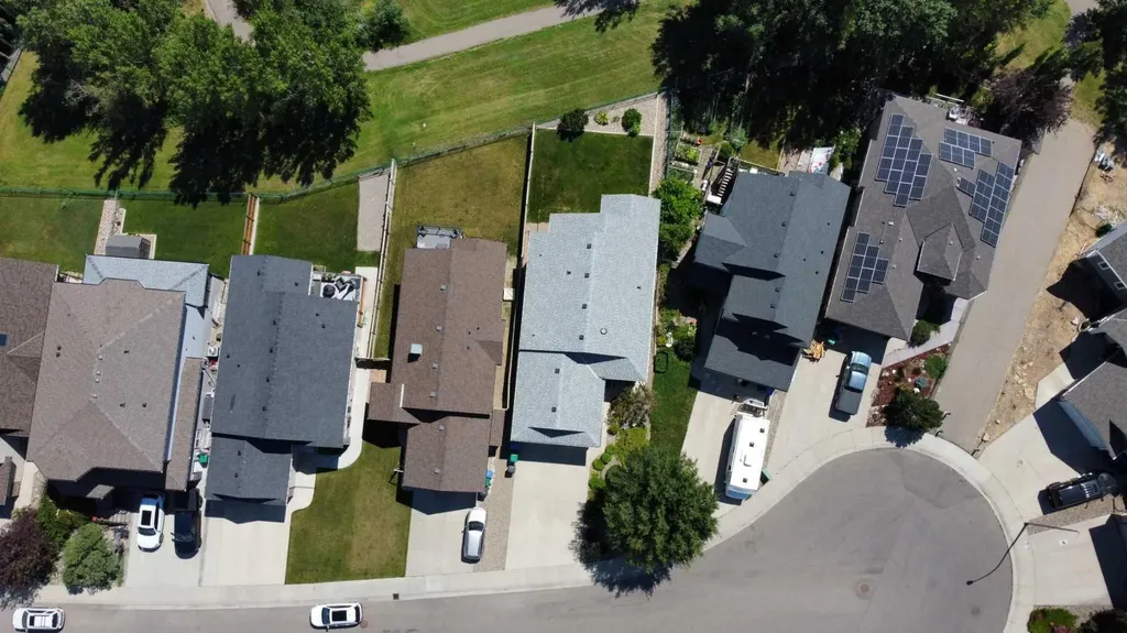 334 Mt Sunburst Way W Lethbridge AB T1K 3J9