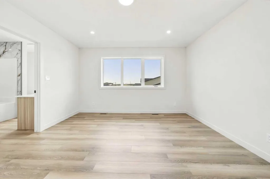 13 Tranter Street Red Deer AB T4P 0Y9