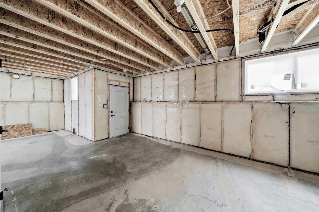 13 Tranter Street Red Deer AB T4P 0Y9