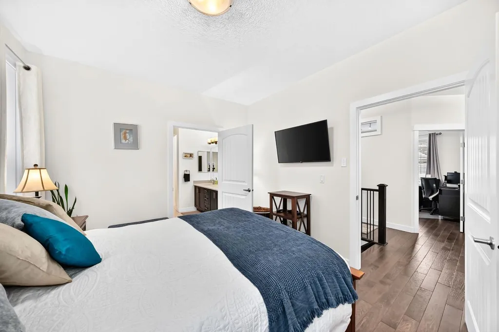123 Nolancrest Circle NW Calgary AB T3R 0T6