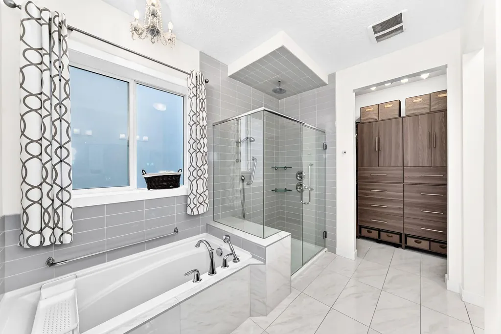123 Nolancrest Circle NW Calgary AB T3R 0T6