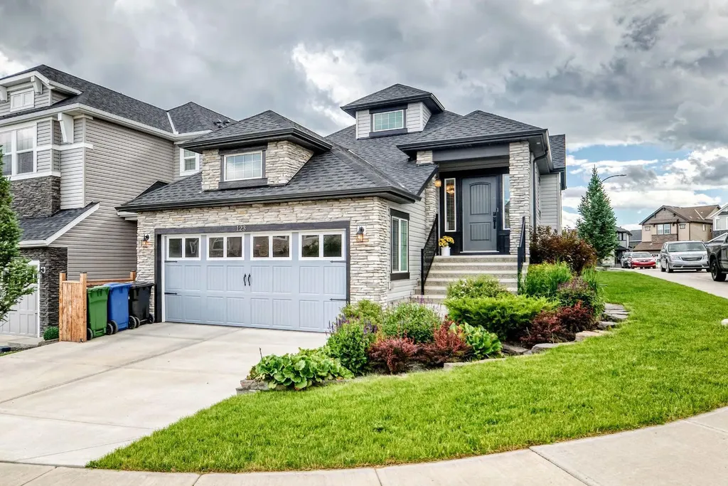 123 Nolancrest Circle NW Calgary AB T3R 0T6