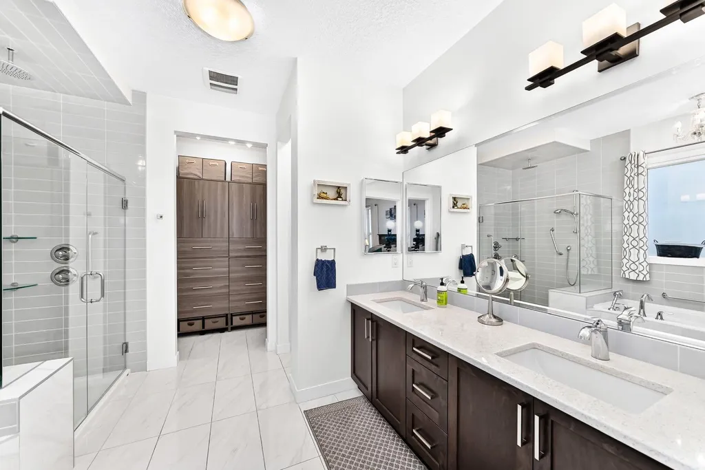 123 Nolancrest Circle NW Calgary AB T3R 0T6