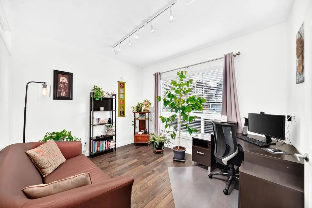 123 Nolancrest Circle NW Calgary AB T3R 0T6