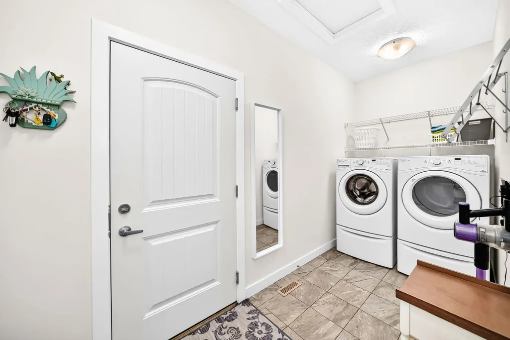 123 Nolancrest Circle NW Calgary AB T3R 0T6
