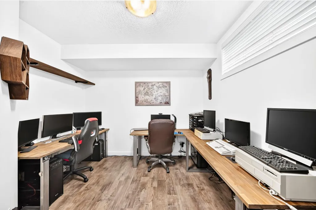 123 Nolancrest Circle NW Calgary AB T3R 0T6