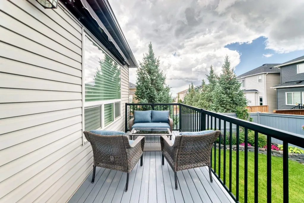 123 Nolancrest Circle NW Calgary AB T3R 0T6