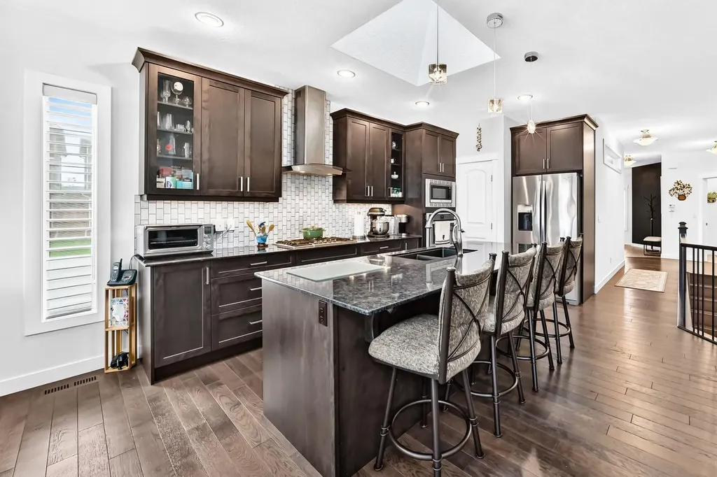 123 Nolancrest Circle NW Calgary AB T3R 0T6