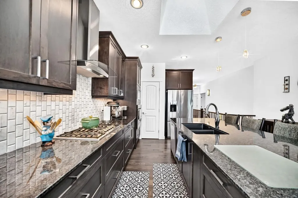 123 Nolancrest Circle NW Calgary AB T3R 0T6