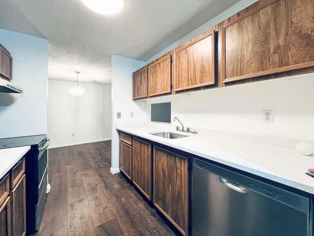 550 Westwood Drive SW Calgary AB T3E 3V6