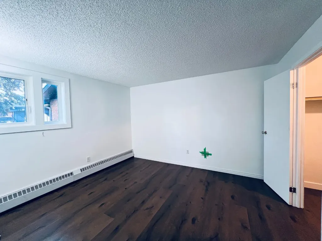 550 Westwood Drive SW Calgary AB T3E 3V6
