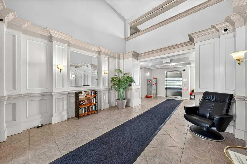 26 Country Hills View NW Calgary AB T3K 5A4