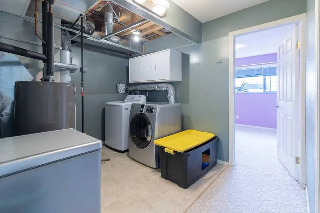 48 Blackfoot Court W Lethbridge AB T1K 7P5