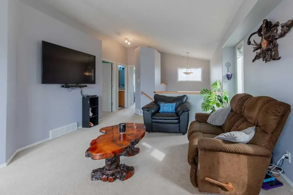 48 Blackfoot Court W Lethbridge AB T1K 7P5