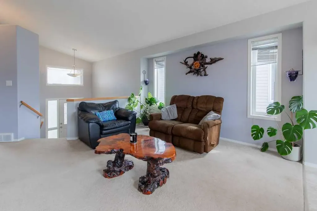 48 Blackfoot Court W Lethbridge AB T1K 7P5