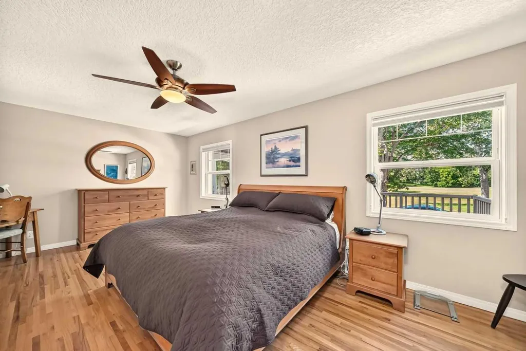 2024 Chicoutimi Drive NW Calgary AB T2L 0V7