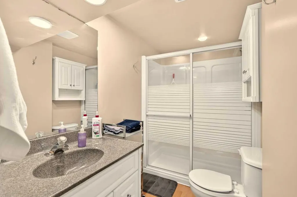 2024 Chicoutimi Drive NW Calgary AB T2L 0V7