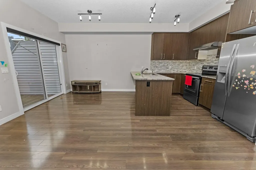 333 Taralake Way NE Calgary AB T3J 0R5