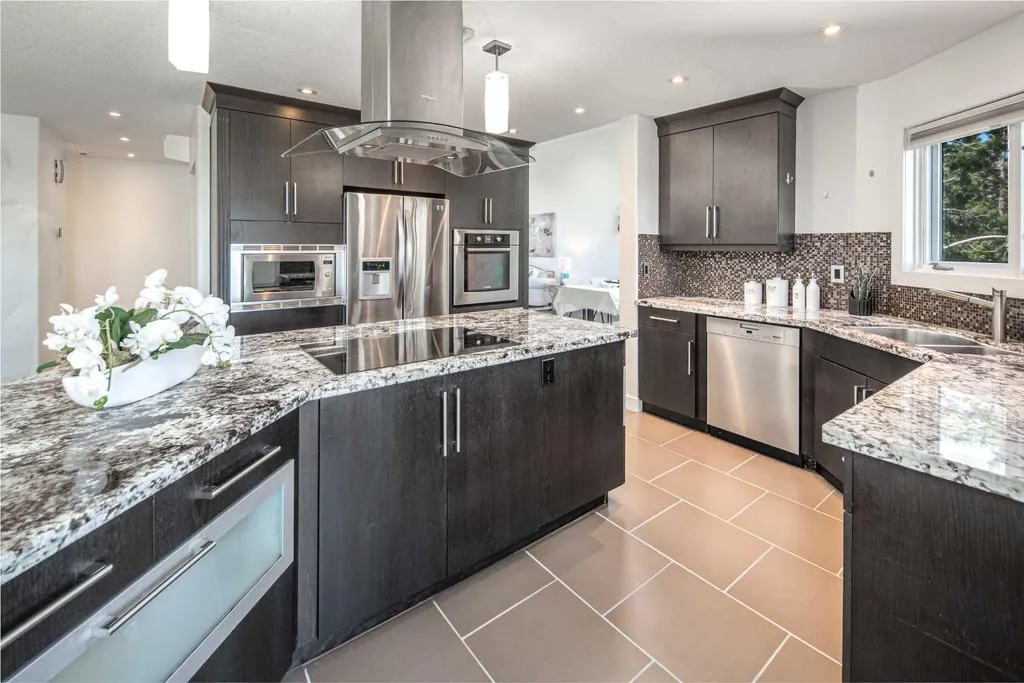 1396 Shawnee Road SW Calgary AB T2Y 2H1