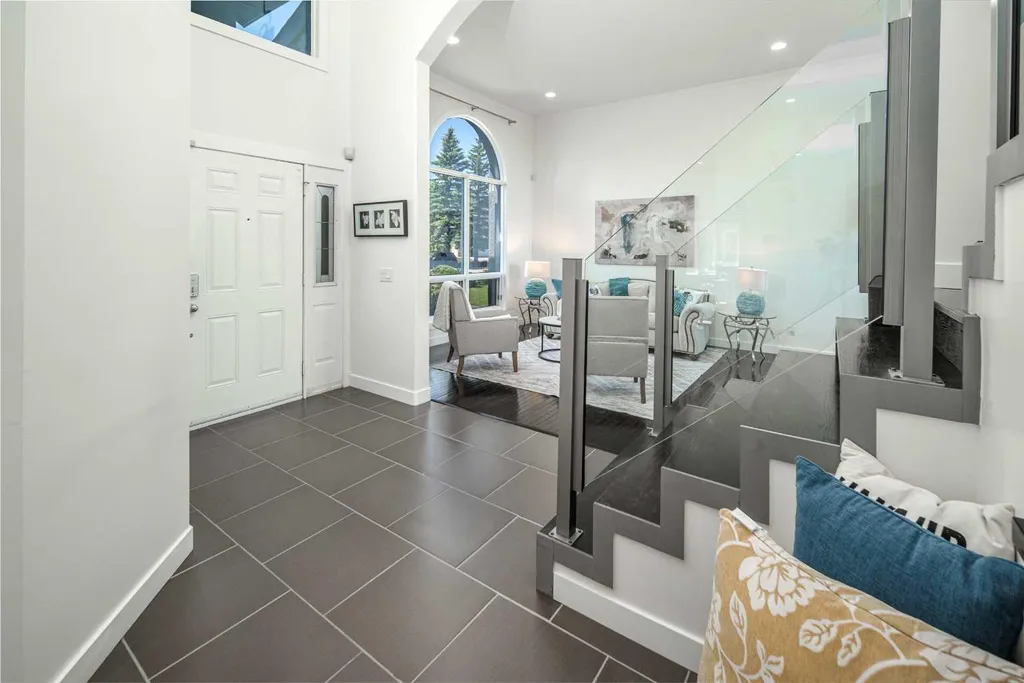 1396 Shawnee Road SW Calgary AB T2Y 2H1