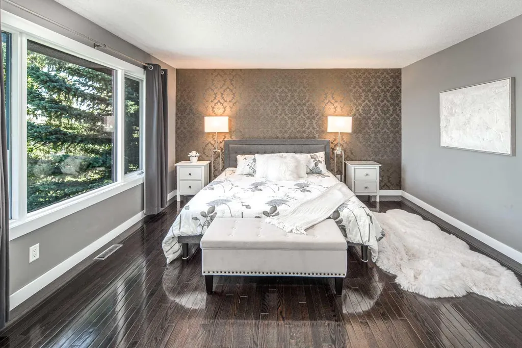 1396 Shawnee Road SW Calgary AB T2Y 2H1
