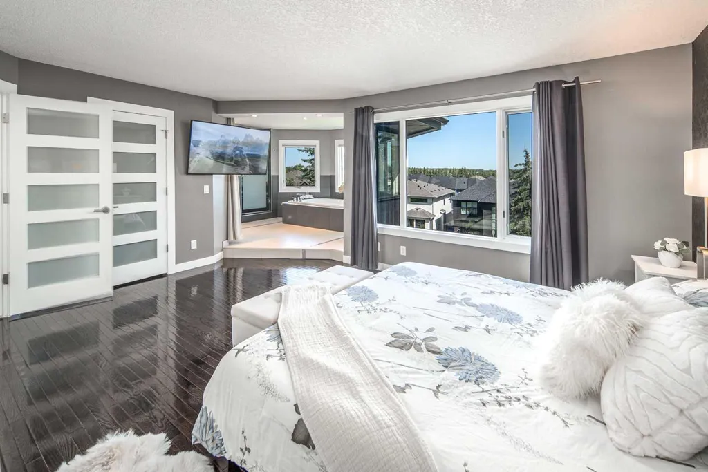 1396 Shawnee Road SW Calgary AB T2Y 2H1