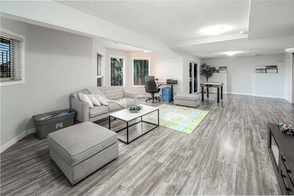 1396 Shawnee Road SW Calgary AB T2Y 2H1