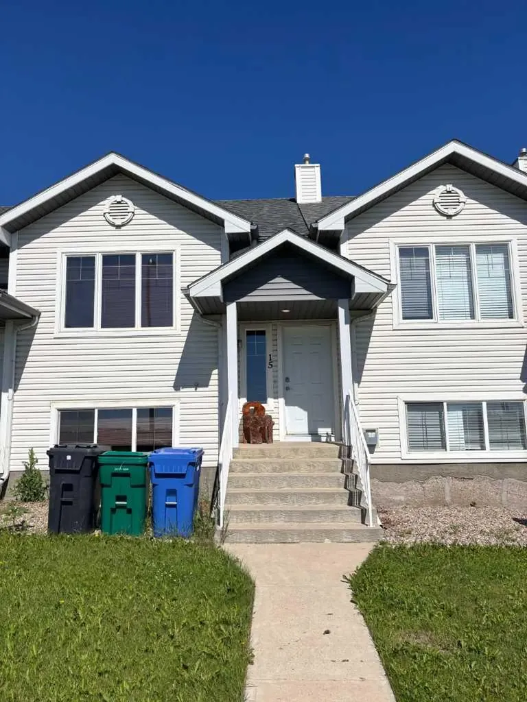 15 Blackfoot Boulevard W Lethbridge AB T1K 7N7