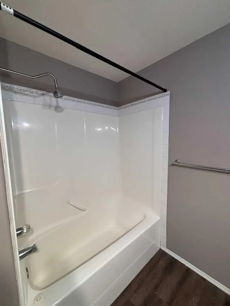 15 Blackfoot Boulevard W Lethbridge AB T1K 7N7